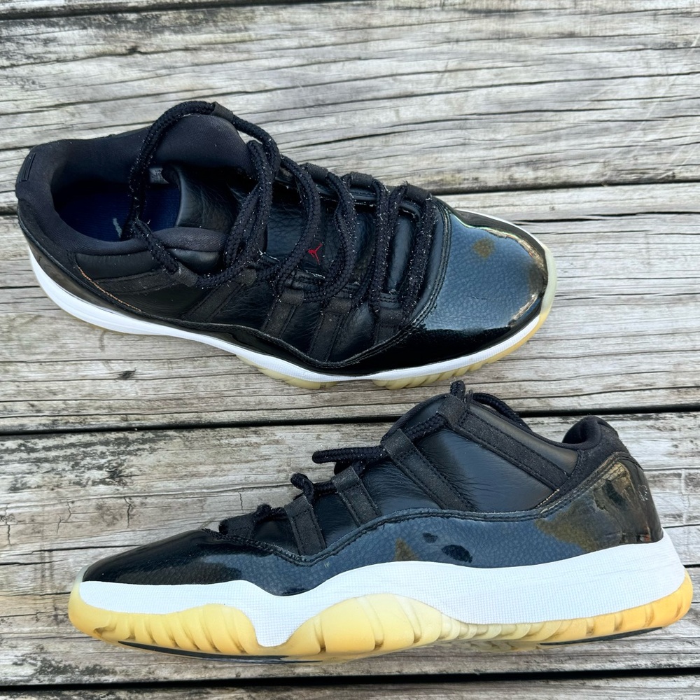 Jordan 11 Retro Low Basketball Sneakers